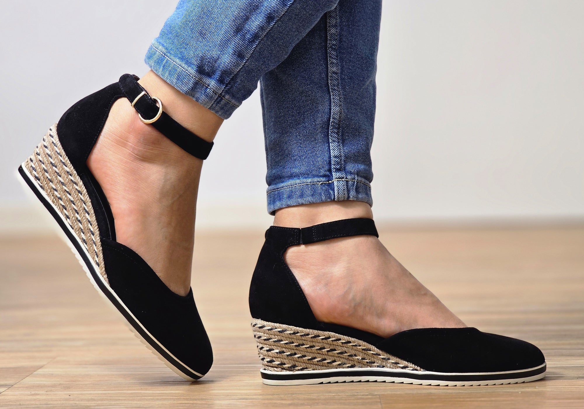 unique-id-b2d856d9-c9bd-4c6b-a00d-efdf0dc42c66