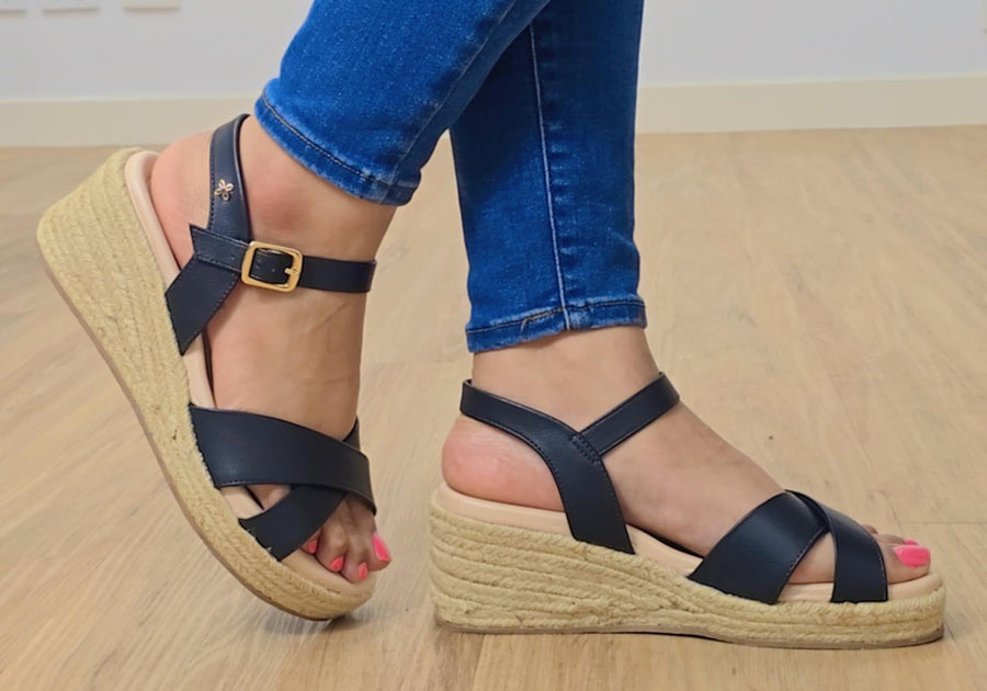 unique-id-cf0b71e4-254e-4a3b-b5be-aa5ca211f8bb