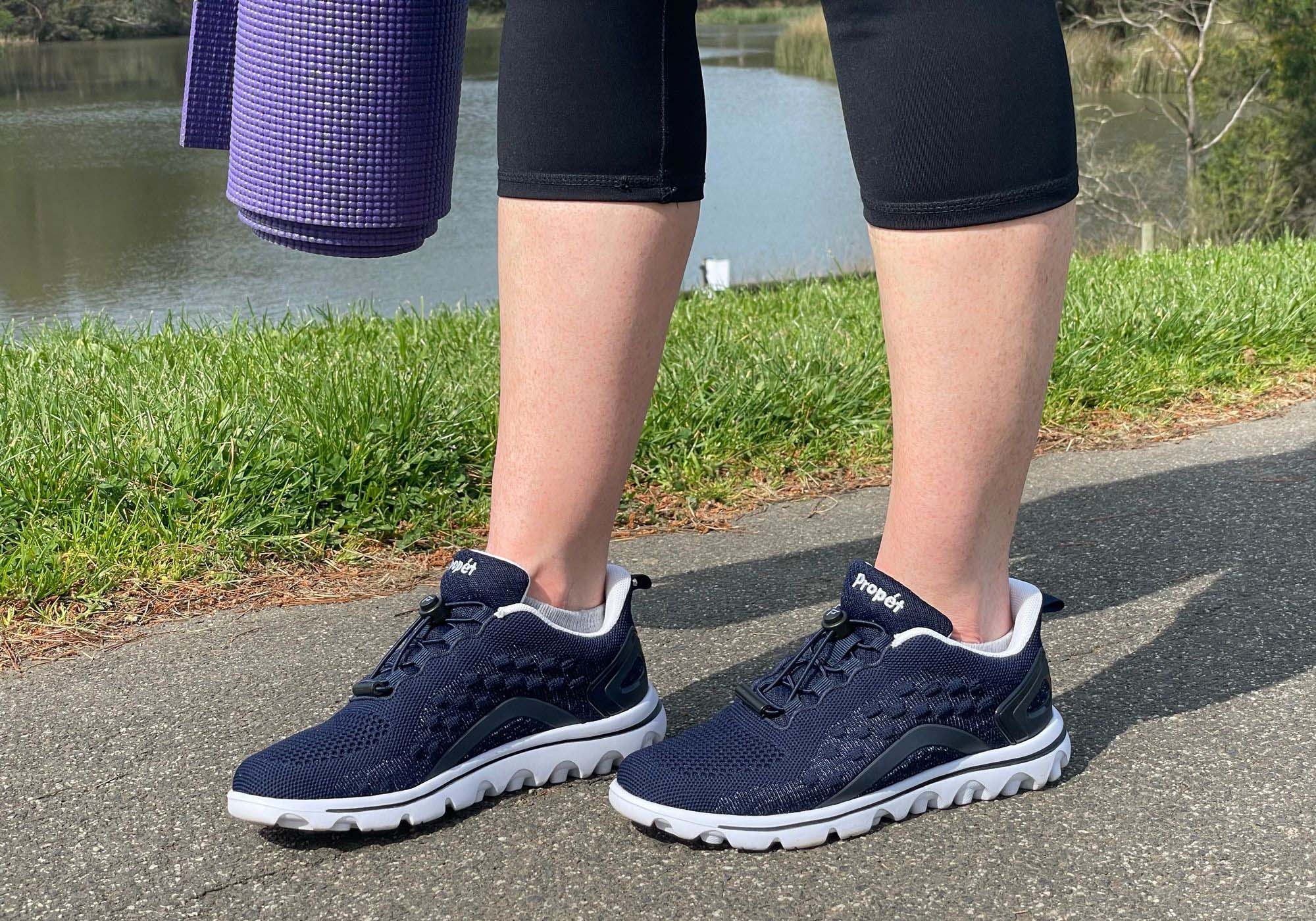 Propet Womens Travelactiv Axial Comfortable Wide Width Walking Shoes