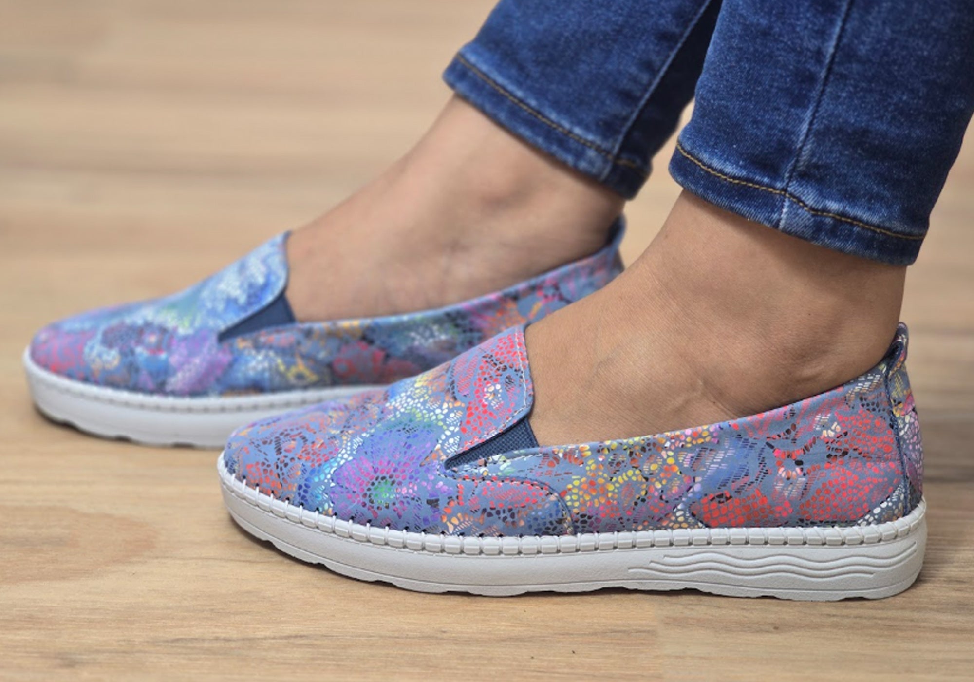 unique-id-90e99c78-61e8-4009-a7d0-8c8a75d2d36d