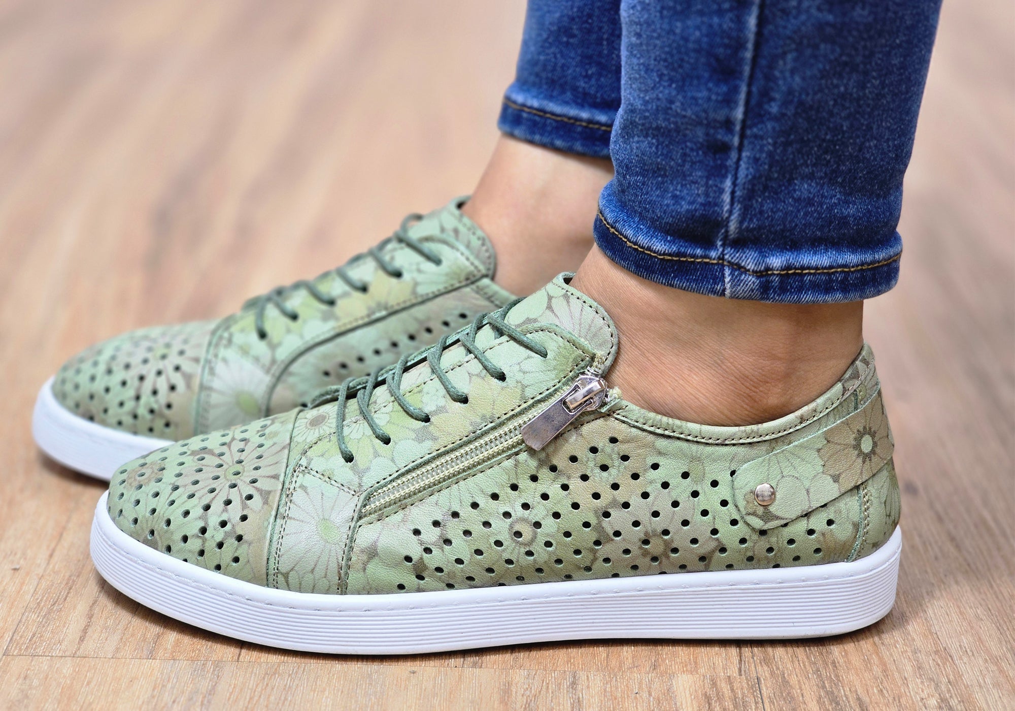 unique-id-23e3a629-5fc3-4937-a373-4497ebfdd292