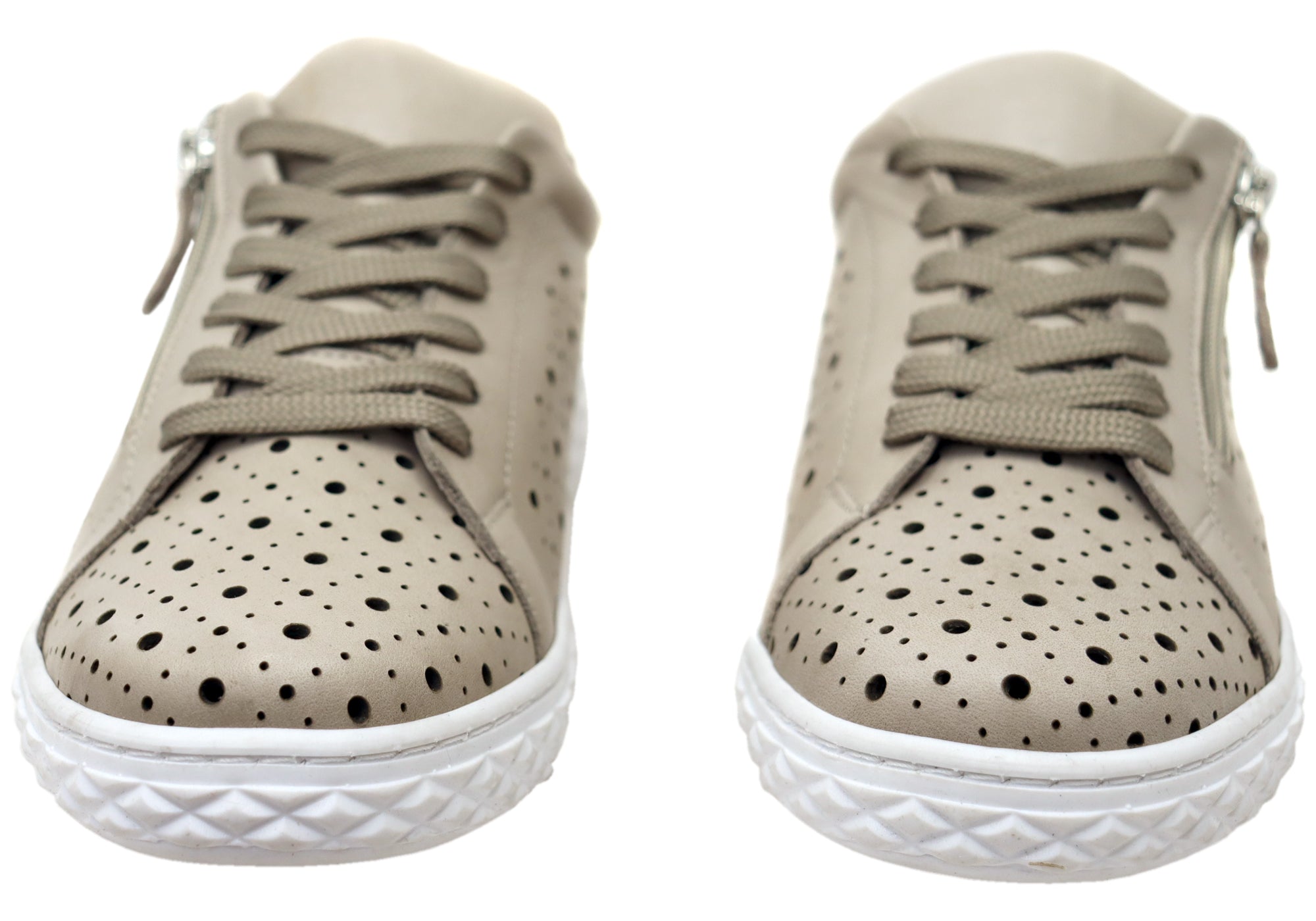 unique-id-19326432-6adf-4c93-b432-b3b6899de4f0