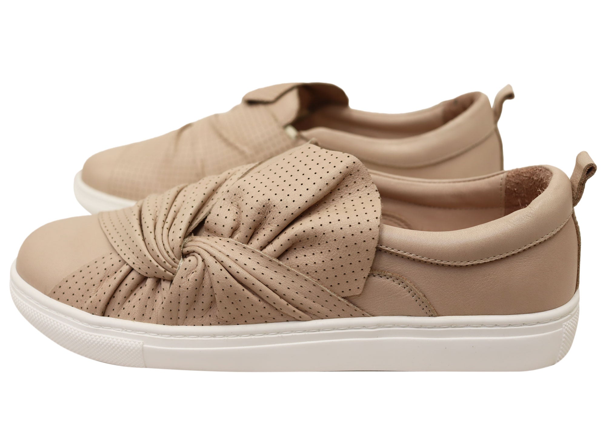 unique-id-114bc7d8-e3a2-48da-a97c-7e32f059528f