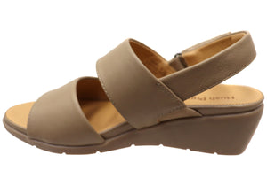 Hush Puppies Reyna Womens Comfortable Leather Wedge Sandals