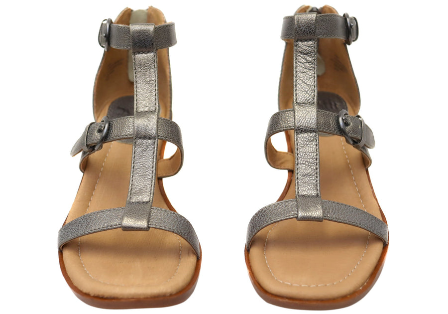 Sofft Gaige Womens Leather Wedge Sandals With Comfort Footbed