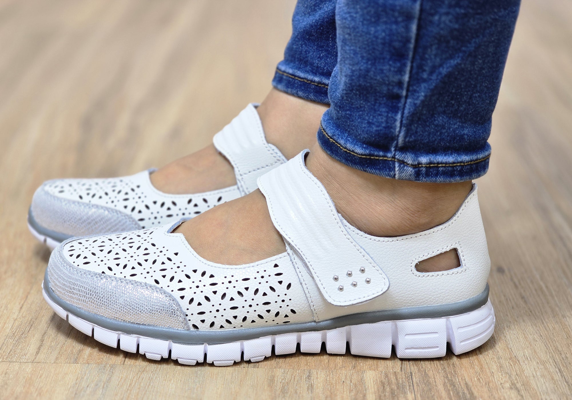 unique-id-c515e5ef-4b99-4c0c-bf01-f35d9cd36d0b