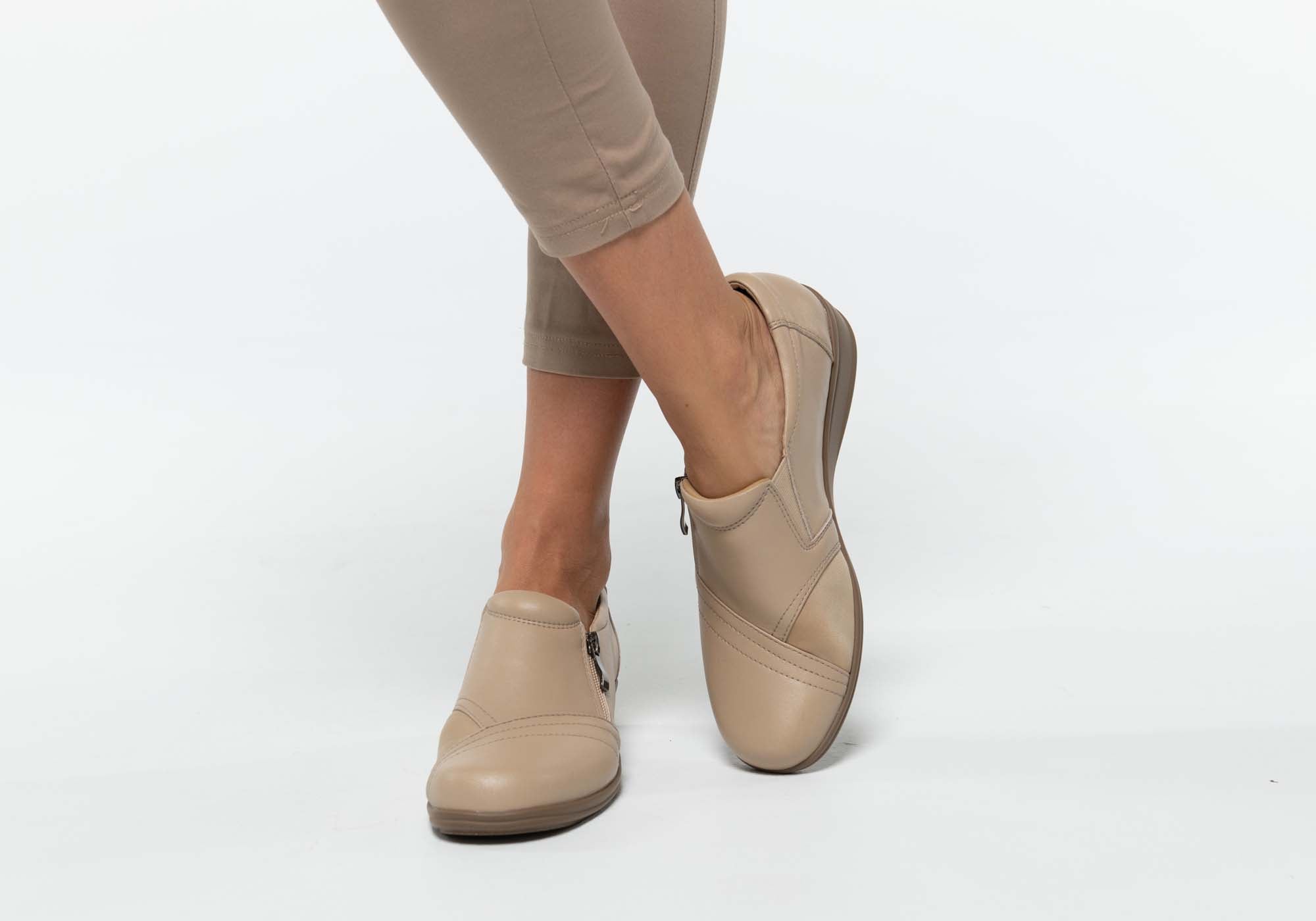 Scholl Orthaheel Leanne Womens Supportive Leather Comfort Shoes