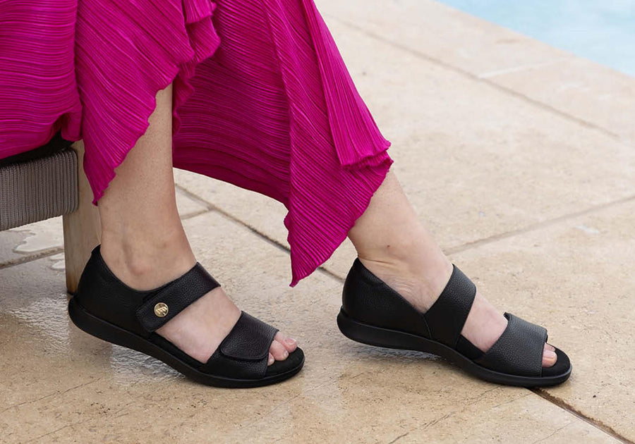 Homyped Womens Erin Strap Comfortable Wide Width Sandals